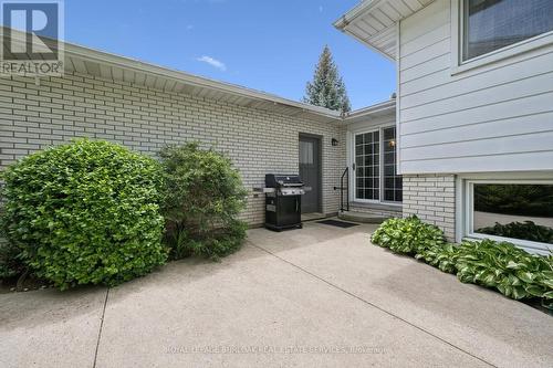 3521 Regal Road, Burlington, ON - Outdoor With Exterior