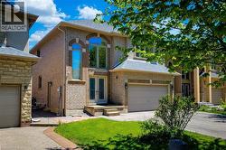 197 CLOVERLEAF Drive  Ancaster, ON L9K 1T4