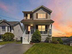 41 Bianca Court  Middle Sackville, NS B4E 3E2