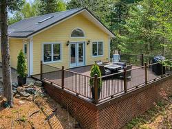 7 Lakeview Road Hemford, NS B0R 1E0
