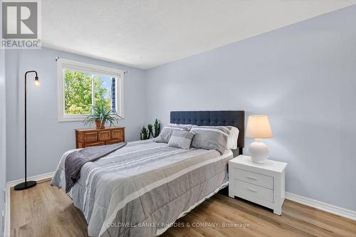 17 Pixley Private, Ottawa, ON - Indoor Photo Showing Bedroom