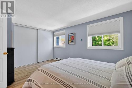 17 Pixley Private, Ottawa, ON - Indoor Photo Showing Bedroom