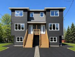 7-9 Hayes Street  Spryfield, NS B3R 2B6