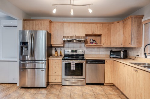 Kitchen - 115 Route 219 S., Hemmingford - Canton, QC - Indoor Photo Showing Kitchen With Double Sink