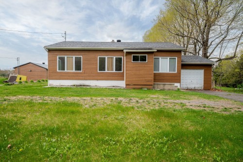 Front of Structure - 115 Route 219 S., Hemmingford - Canton, QC - Outdoor
