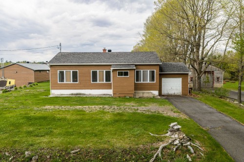 Front of Structure - 115 Route 219 S., Hemmingford - Canton, QC - Outdoor