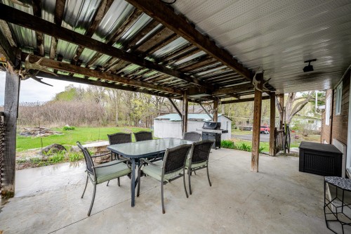Patio - 115 Route 219 S., Hemmingford - Canton, QC - Outdoor With Deck Patio Veranda With Exterior