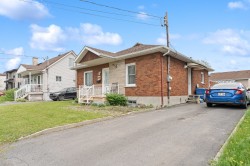 1934 Rue Montcalm Longueuil (Saint-Hubert), QC J4T 2C4