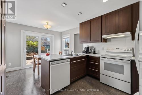 79 Dossetter Way, Ottawa, ON - Indoor Photo Showing Kitchen With Double Sink