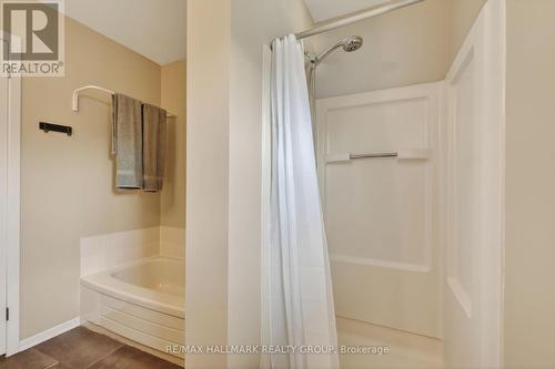 79 Dossetter Way, Ottawa, ON - Indoor Photo Showing Bathroom