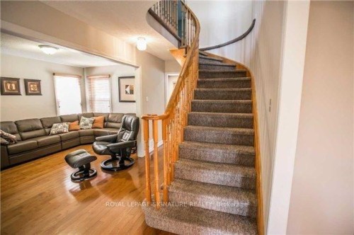6517 Warbler Lane, Mississauga, ON - Indoor Photo Showing Other Room