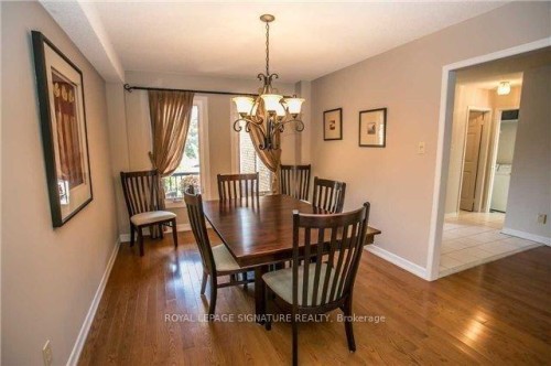 6517 Warbler Lane, Mississauga, ON - Indoor Photo Showing Dining Room