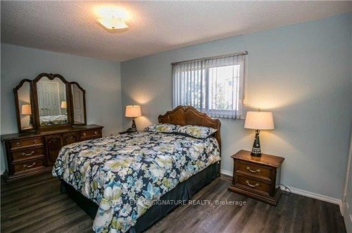 6517 Warbler Lane, Mississauga, ON - Indoor Photo Showing Bedroom