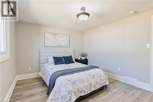 4 Colgate Court, Hamilton, ON - Indoor Photo Showing Bedroom