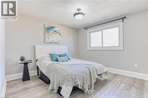 4 Colgate Court, Hamilton, ON - Indoor Photo Showing Bedroom