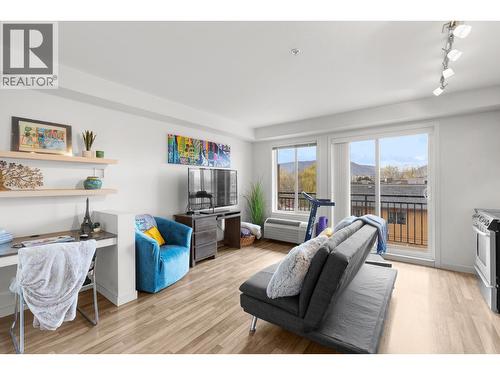 1550 Dickson Avenue Unit# 316  Kelowna, BC V1Y 4B7