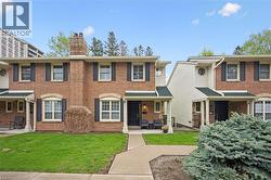 955 KING Road Unit# 15  Burlington, ON L7T 4J6