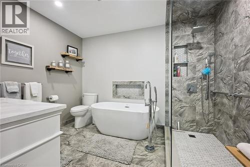 955 King Road Unit# 15, Burlington, ON - Indoor Photo Showing Bathroom