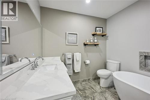 955 King Road Unit# 15, Burlington, ON - Indoor Photo Showing Bathroom