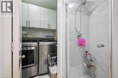 955 King Road Unit# 15, Burlington, ON - Indoor Photo Showing Bathroom