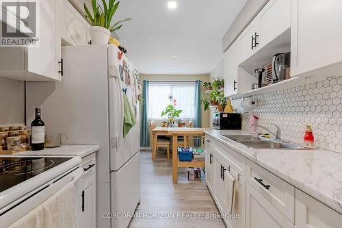23 Glen Road, Cambridge, ON - Indoor Photo Showing Kitchen With Double Sink