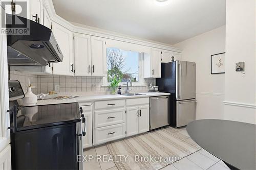 51 Bromley Road, Hamilton, ON - Indoor Photo Showing Kitchen
