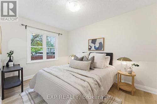 51 Bromley Road, Hamilton, ON - Indoor Photo Showing Bedroom