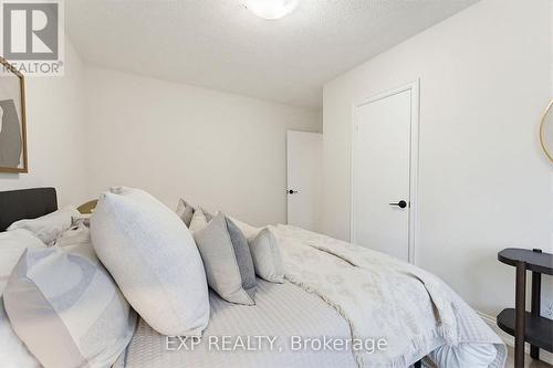 51 Bromley Road, Hamilton, ON - Indoor Photo Showing Bedroom
