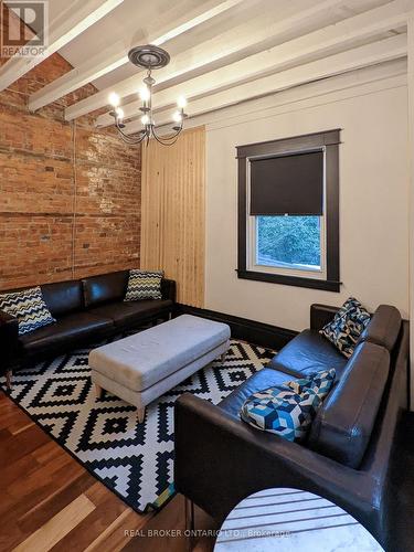158 Hunter Street E, Hamilton, ON - Indoor