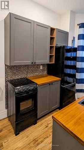 158 Hunter Street E, Hamilton, ON - Indoor