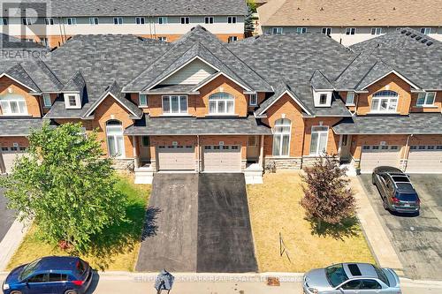 96 Charleswood Crescent, Hamilton, ON - Outdoor With Facade