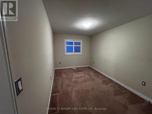 96 Charleswood Crescent, Hamilton, ON - Indoor Photo Showing Other Room