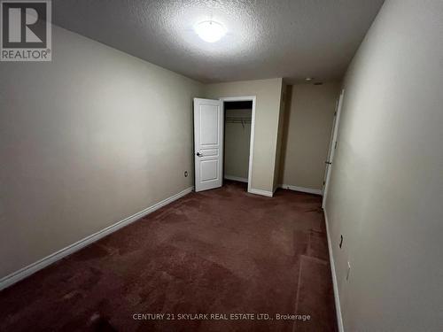 96 Charleswood Crescent, Hamilton, ON - Indoor Photo Showing Other Room