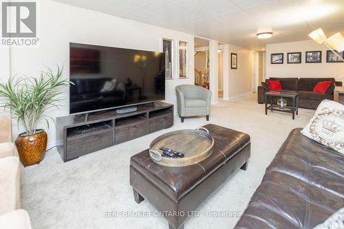 486 Code Drive, Montague, ON - Indoor Photo Showing Living Room