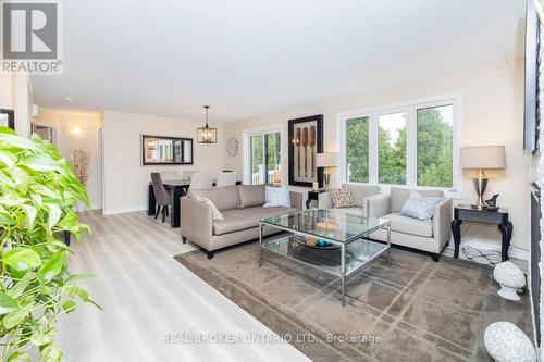 486 Code Drive, Montague, ON - Indoor Photo Showing Living Room