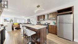 71 DONALD FLEMING WAY Whitby, ON L1R 0N8