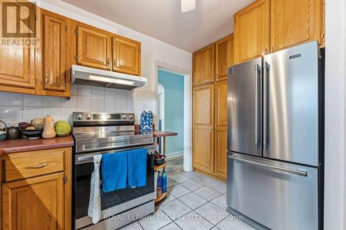 1272 Livingstone Avenue, Ottawa, ON - Indoor Photo Showing Kitchen