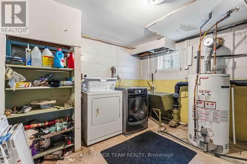 1272 Livingstone Avenue, Ottawa, ON - Indoor Photo Showing Laundry Room