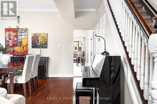 82 Second Avenue, Ottawa, ON - Indoor