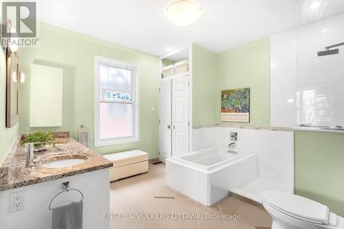 82 Second Avenue, Ottawa, ON - Indoor Photo Showing Bathroom