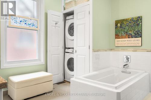 82 Second Avenue, Ottawa, ON - Indoor Photo Showing Laundry Room