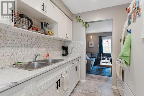 23 Glen Road, Cambridge, ON - Indoor Photo Showing Kitchen With Double Sink