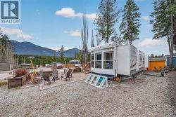 4868 Riverview Drive Lot# 120 Edgewater, BC V0A 1E0