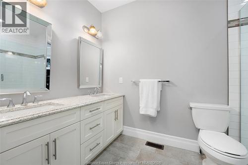 1808 Cypress, Windsor, ON - Indoor Photo Showing Bathroom