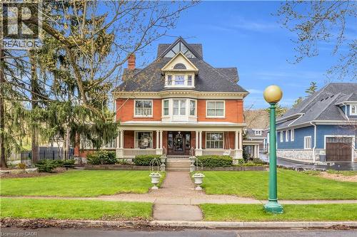 18 Brant Road N, Cambridge, ON - Outdoor With Deck Patio Veranda With Facade