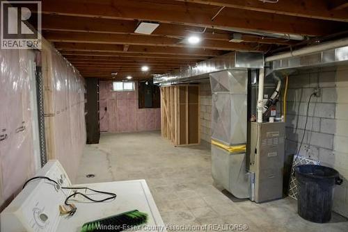 955 Roseland, Windsor, ON - Indoor Photo Showing Basement