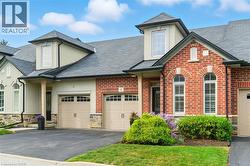 4 BURGUNDY Grove Ancaster, ON L9K 0E7