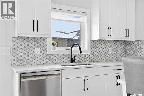 271 Dziadyk Manor, Saskatoon, SK - Indoor Photo Showing Kitchen With Double Sink