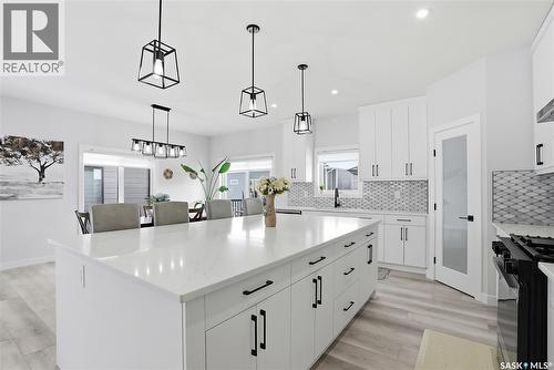 271 Dziadyk Manor, Saskatoon, SK - Indoor Photo Showing Kitchen With Upgraded Kitchen
