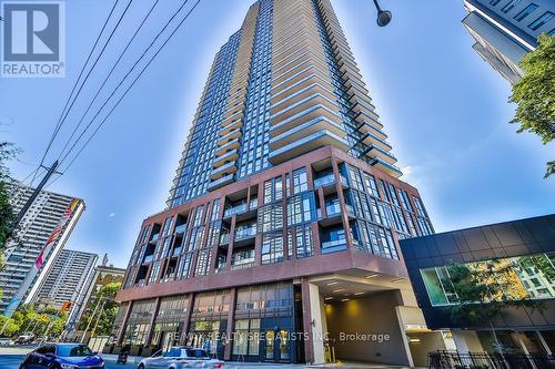 404 - 159 WELLESLEY STREET E  Toronto, ON M4Y 0H5